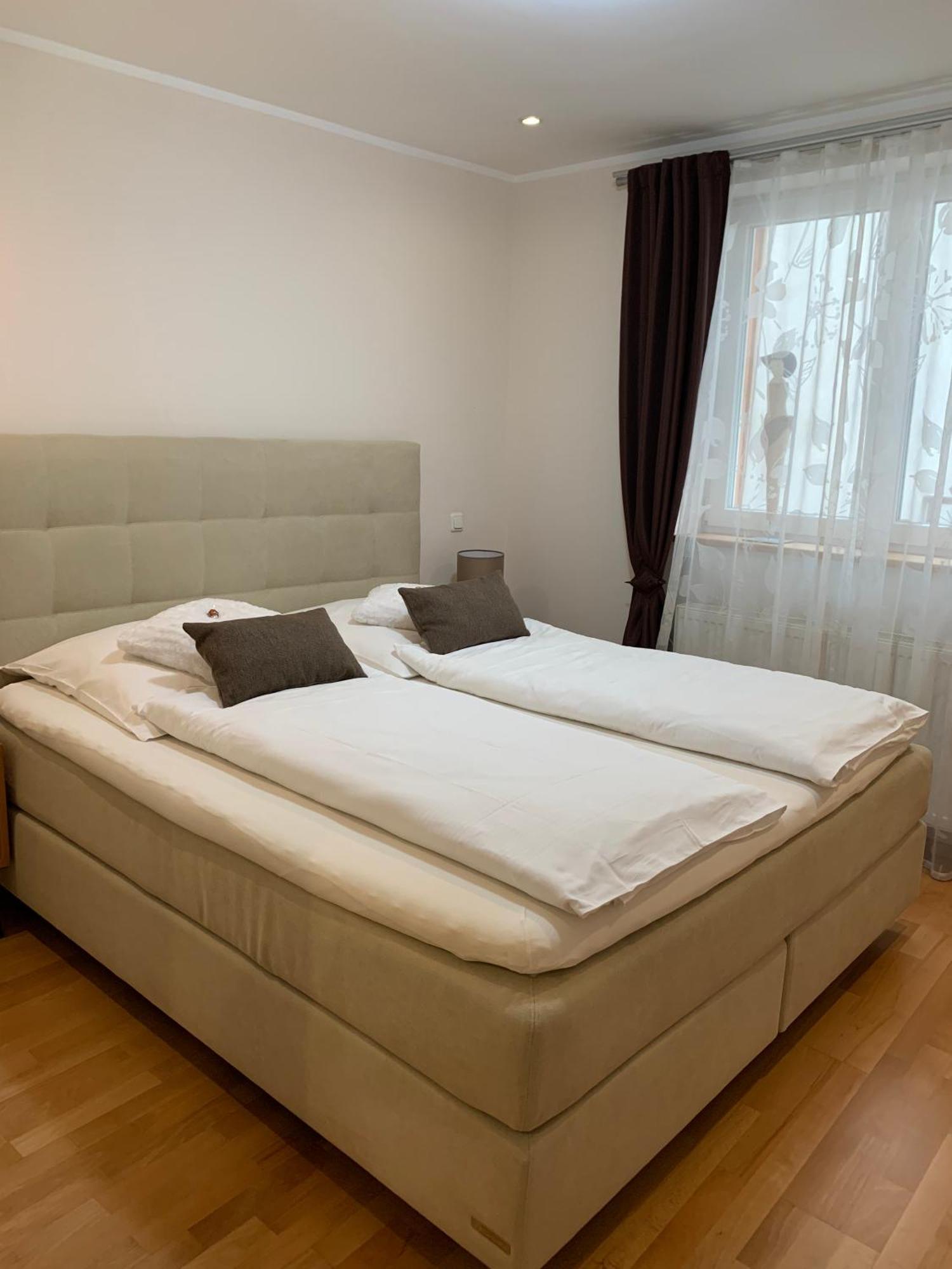 Ferienwohnung Janus Altstadt-Hameln Haus 2 Inklusive Parkplatz - Mit Und Ohne Terrasse Oder Loggia Гамельн Екстер'єр фото